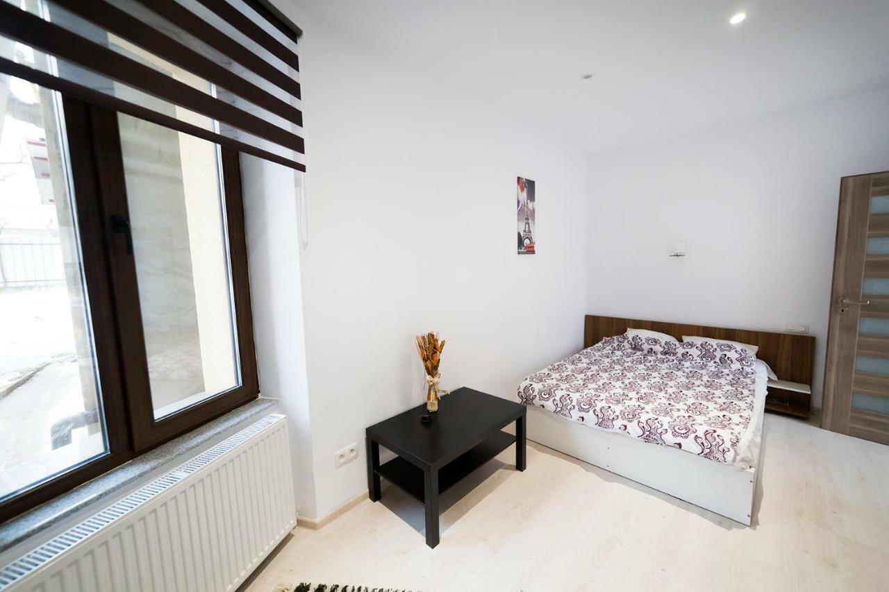 Central Apartment- Shumi'S Cluj-Napoca Esterno foto